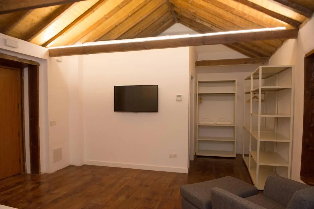 Jacio House Hostel Moya